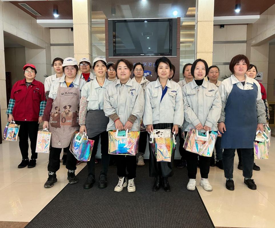 人妻夜夜爽天天爽三区麻豆AV网站